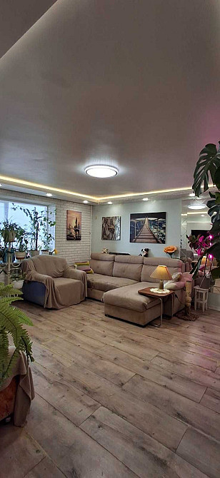 Продам 3х ком квартиру в Новострое Л\Б или обмен на дом в с.Куриловке Кам`янське (Запорізька обл.) - зображення 1