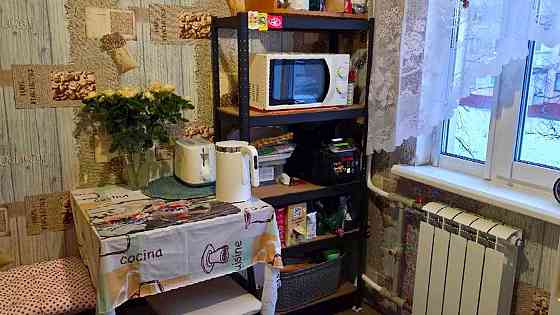 Продам 2 кімнатну квартиру  2 поверх роздільні кімнати район Танку СМ Чернигов