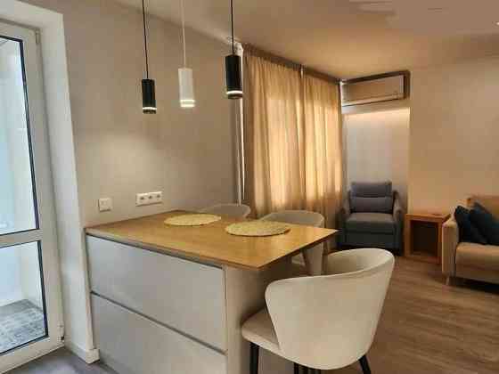 Продається 3х кімнатна новобудова Героїв Майдану Чернівці