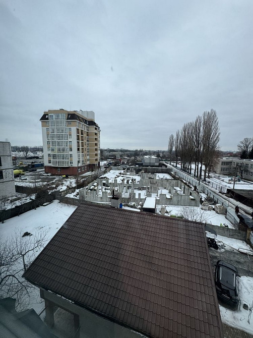 Однокімнатна простора квартира Теремки Жуляни Київ - зображення 4