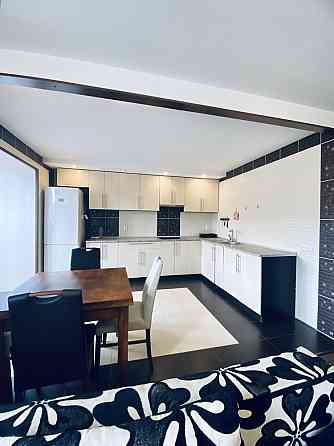 Вже вільна простора квартира в новому будинку Полтава