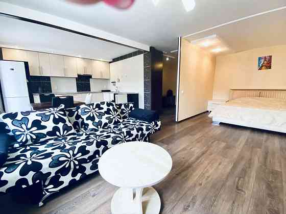 Вже вільна простора квартира в новому будинку Полтава