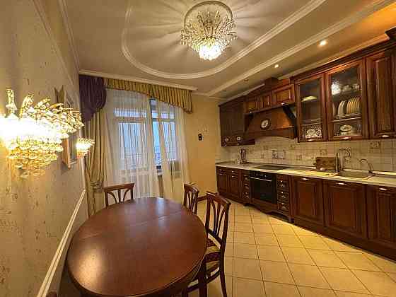 Лесі Українки 23а здам 3-кімн. квартиру довгост-во Печерськ Киев