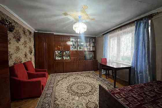 Продається трикімнатна квартира р-н Софіївка, біля АТБ. Івано-Франківськ