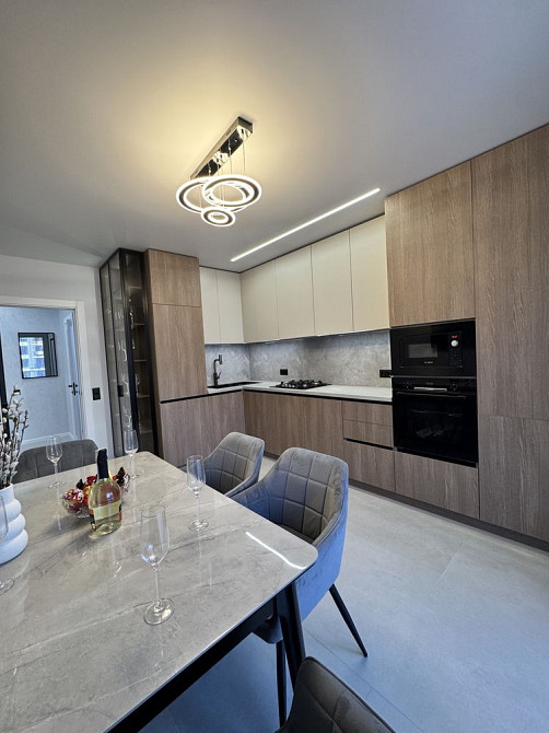 Продаж 2 кім в ЖК  Фемелі плаза  з євроремонтом.Модна під програми Івано-Франківськ - зображення 1