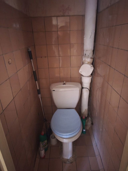 Продам двухкомнатную квартиру, Голосеевский район, метро Голосеево Киев - изображение 3