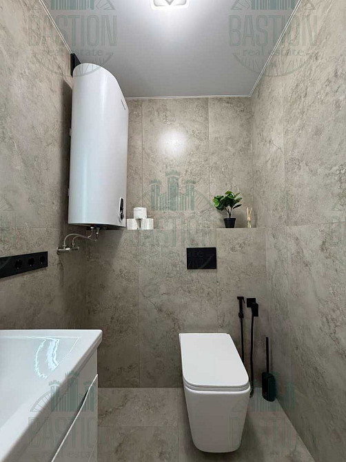 ШИКАРНА Сучасна 3- кімнатна квартира біля Озера Івано-Франківськ - зображення 6