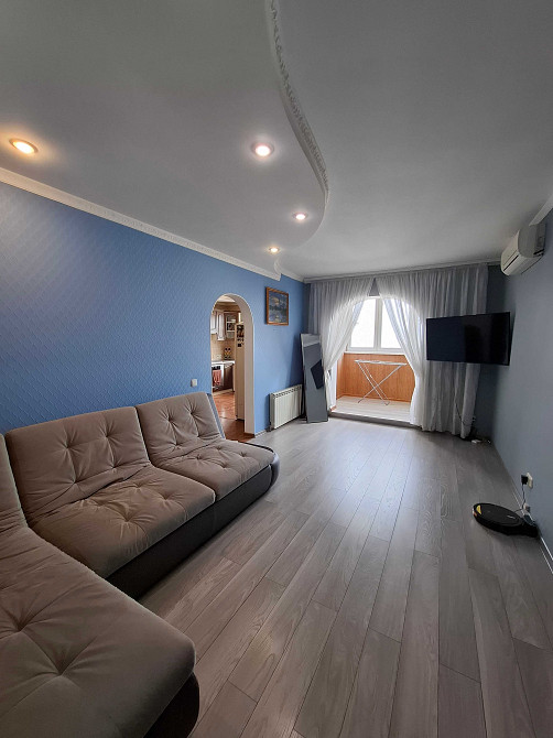 Оренда 3-кім. Драгоманова 1-б  метро Позняки  Дарницький район Киев - изображение 1