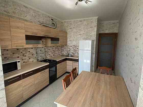 Без Комісії центр Здається в оренду 1 кімнатна квартира Набережна 8а Луцк