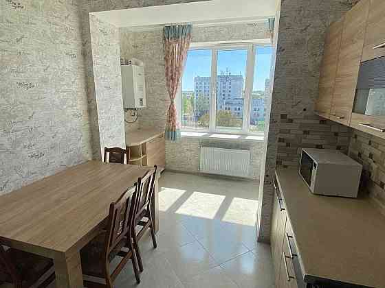 Без Комісії центр Здається в оренду 1 кімнатна квартира Набережна 8а Луцк