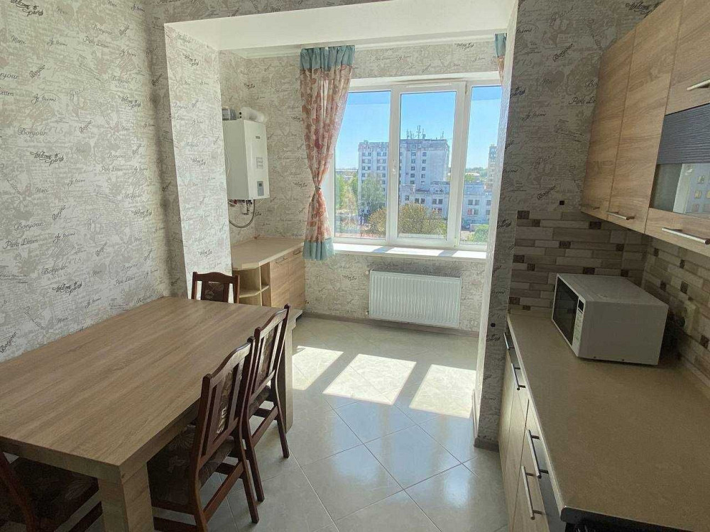 Без Комісії центр Здається в оренду 1 кімнатна квартира Набережна 8а Луцк - изображение 2