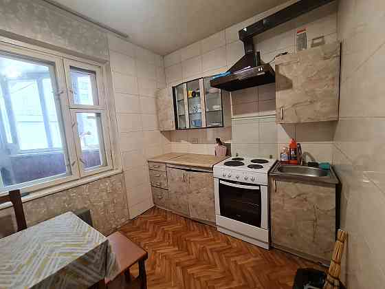 Оренда 3 кім біля метро Житомирська  вул Ореста Васкула 49 Киев