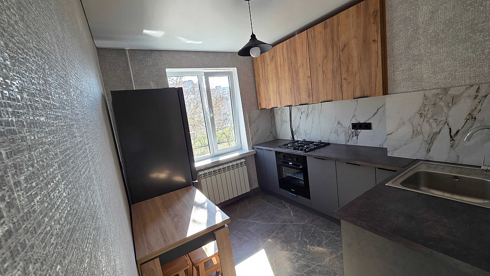 Оренда 2кім. квартири Луцк - изображение 5