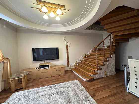 Двухуровневая квартира с паркоместом и кладовой улица Вильямса Одеса