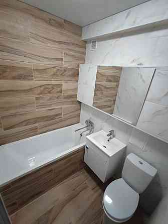 Двох кімнатна, в центрі, ціна топ, встигни придбати Хмельницкий