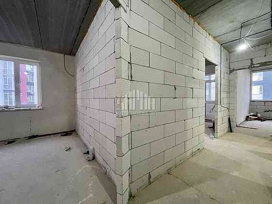 Простора 2-кімнатна 69 м² у Гатному біля ЖК «Озерний Гай». Без комісії Гатне