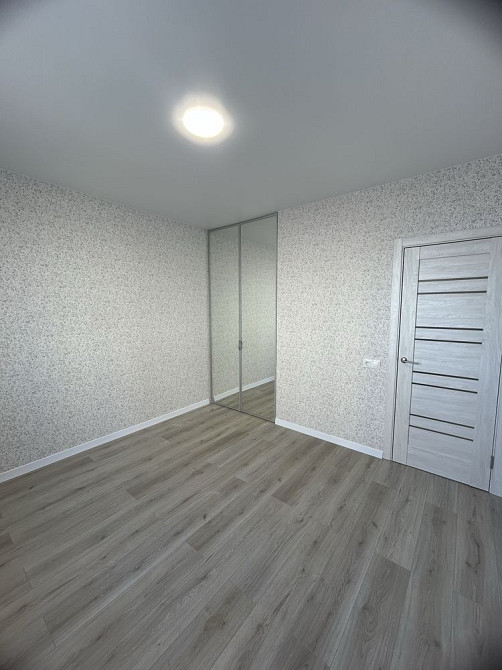 2 к.  квартира с новым ремонтом на улице Академика Сахарова КК Одеса - зображення 6