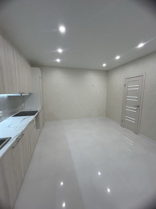 2 к.  квартира с новым ремонтом на улице Академика Сахарова КК Одеса - зображення 2