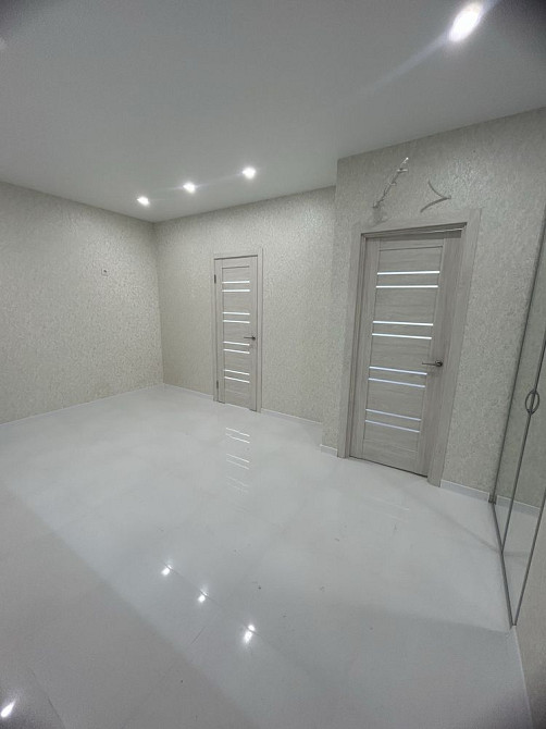 2 к.  квартира с новым ремонтом на улице Академика Сахарова КК Одеса - зображення 3