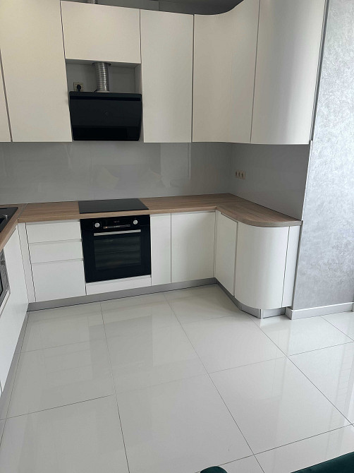 Є Оселя Держ Програми Ірпінь вул Соборна 118-Ринок-3/10пов -108 000у.е Ирпень - изображение 2