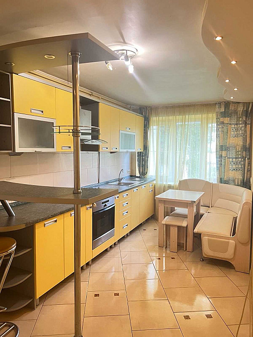 Оренда дуже гарної просторої квартири на вулиці Пасічна Львов - изображение 7