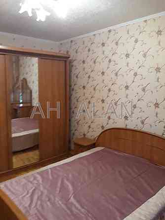 Аренда трехкомнатной квартиры по ул. Вишняковская 7-Б Дарницький район Киев