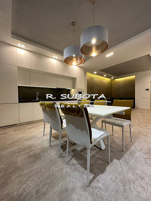 2к студия 105 м2 в ЖК Башни парк Шевченко Небо Новодворянский Днепр - изображение 1