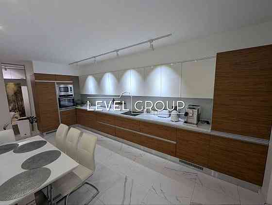 Продаж 3к квартири з ремонтом S=110 кв.м. жк Лідер Киев