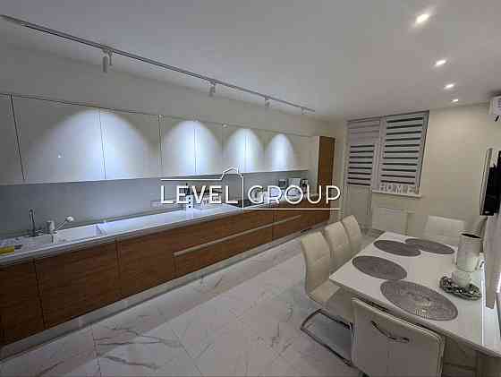 Продаж 3к квартири з ремонтом S=110 кв.м. жк Лідер Киев