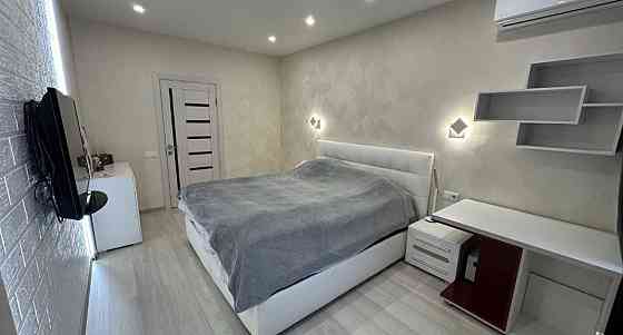 N2-комн.квартира ул.Сахарова 65м2 мебель и техника! Крижанівка