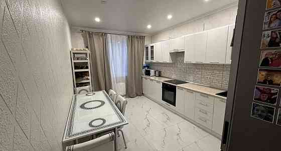 N2-комн.квартира ул.Сахарова 65м2 мебель и техника! Крижанівка