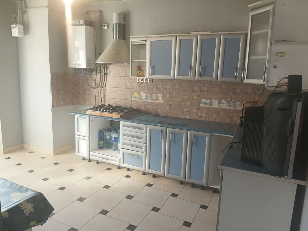 Оренда квартири по вул.Під Голоском Львов - изображение 1