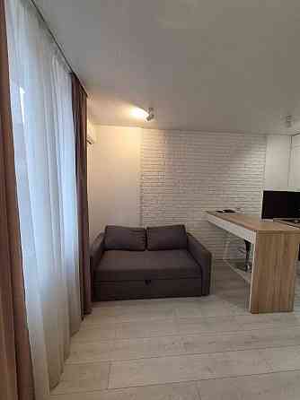 Оренда квартири 1-й поверх у ЖК Комфорт Таун, просп. Соборності, 17 Киев