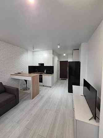 Оренда квартири 1-й поверх у ЖК Комфорт Таун, просп. Соборності, 17 Киев