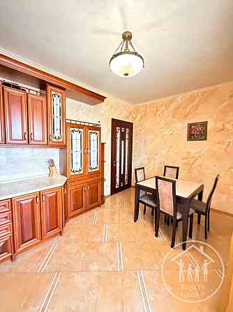 Оренда 2-рівневої квартири по вул. Декарта 160м2 Львів