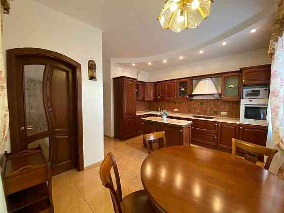 ГЕНЕРАТОР СОНЯЧНІ ПАНЕЛІ Оболонь Володимира Івасюка 12 Є Киев