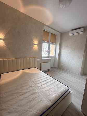 Оренда світлої євро 2к квартири Два балкони Газове опалення Kyiv