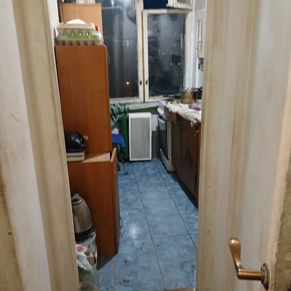 Квартира под ремонт однушка Київ - зображення 4