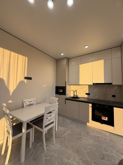 Продаж 1,5 кімнатної квартири з чудовим краєвидом Uzhhorod - photo 2