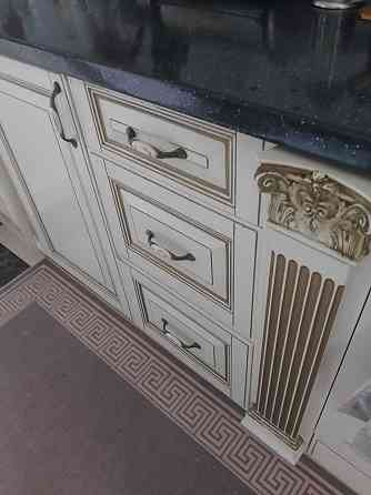 Продам 3-х кімнатну квартиру в центрі міста. Кам`янець-Подільський