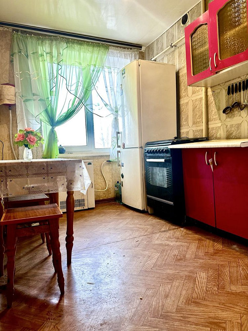 3-х 7 Зарічний, 2/9, не кутова, Автономка Кривой Рог - изображение 1