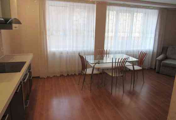 Продам велику 2к квартиру з ремонтом 700-річчя цегляний будинок Черкаси