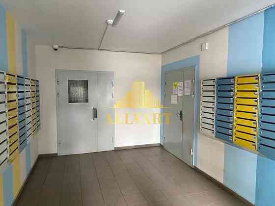 Продаж 3 кім  квартири по вулиці Вишняківська 4, метро Харківська Киев