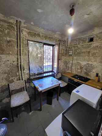 Продам двокімнатну квартиру. Центр міста. Мурахтова. Y.A. Кам`янське (Запорізька обл.)