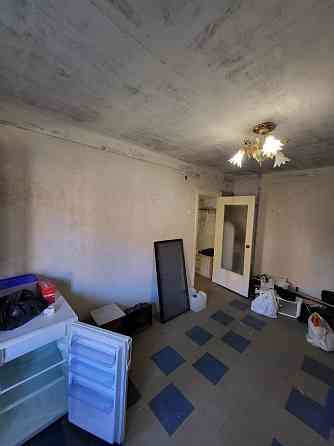 Продам двокімнатну квартиру. Центр міста. Мурахтова. Y.A. Кам`янське (Запорізька обл.)