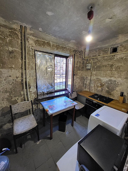 Продам двокімнатну квартиру. Центр міста. Мурахтова. Y.A. Кам`янське (Запорізька обл.) - зображення 2