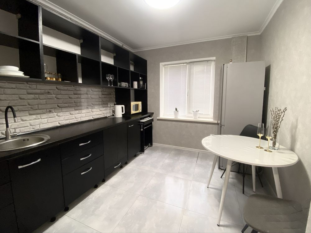 Продам 3-комнатную квартиру левый берег, красная линия Кам`янське (Запорізька обл.) - зображення 1