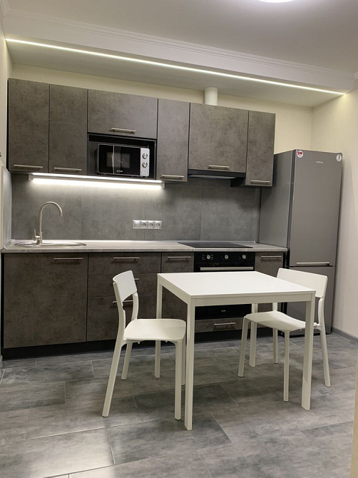 ВЛАДЕЛЕЦ квартира Закревского 101-Б ТРЦ Район Троещина Маяковского Киев - изображение 1