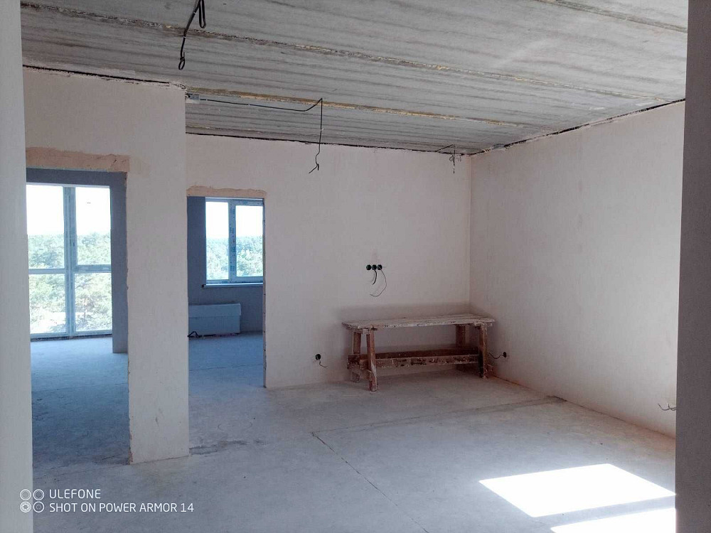 Продам 2к квартиру 66м.кв Киев метро Лесная Быковня Броварской прп Киев - изображение 1