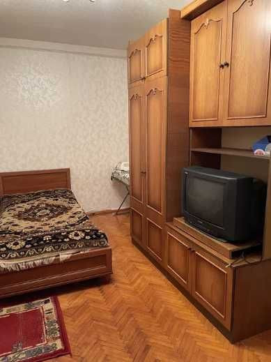 Квартира 1к., Лабораторный переулок, 26 метро Печерск Киев - изображение 1